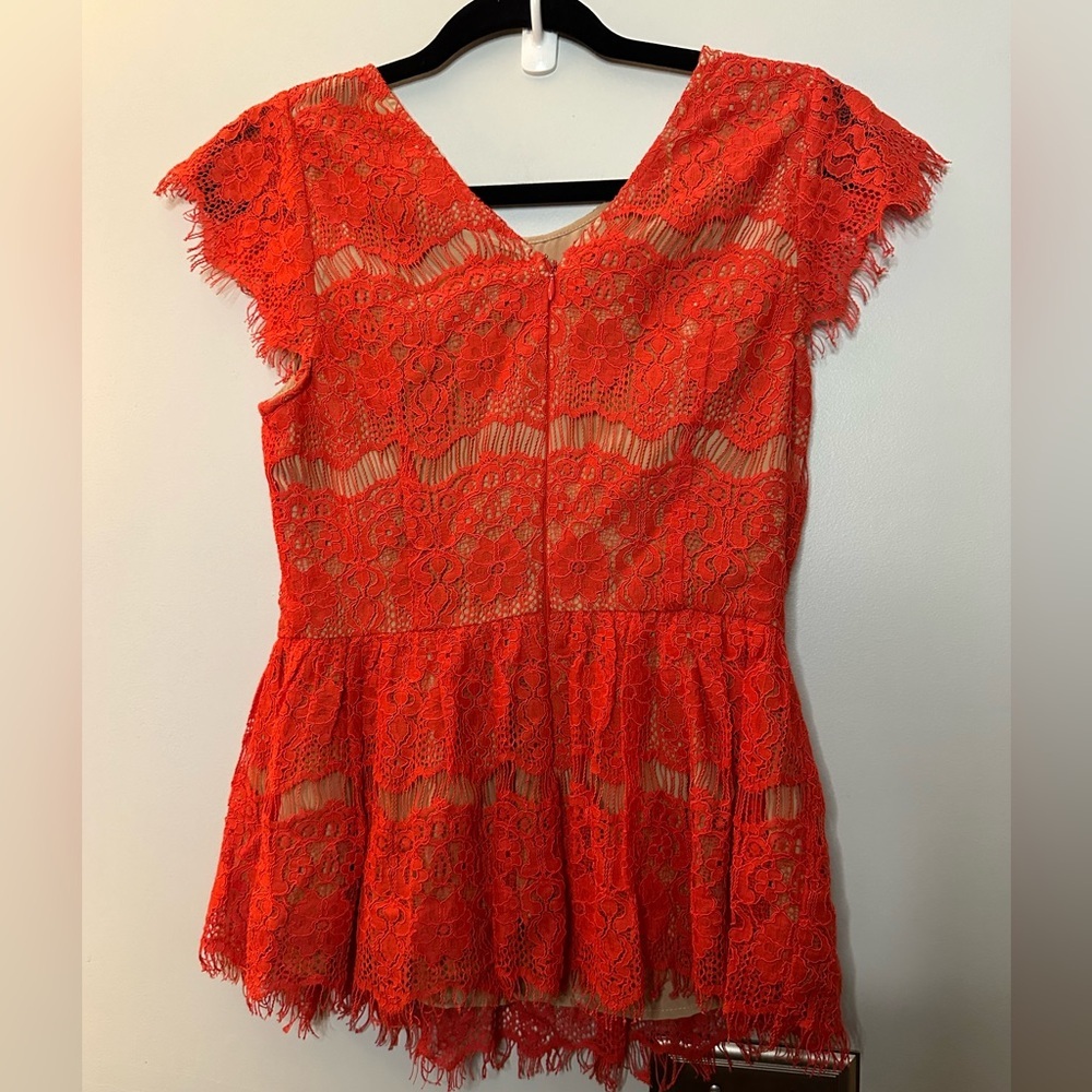 Elegant Red Lace Top - Picture 3 of 3